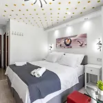 Beautiful Apartment In Vodice With Swimming Pool *