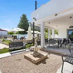 Beautiful Apartment In Vodice With Swimming Pool