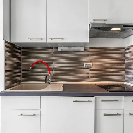 Apartamento Stunning In *