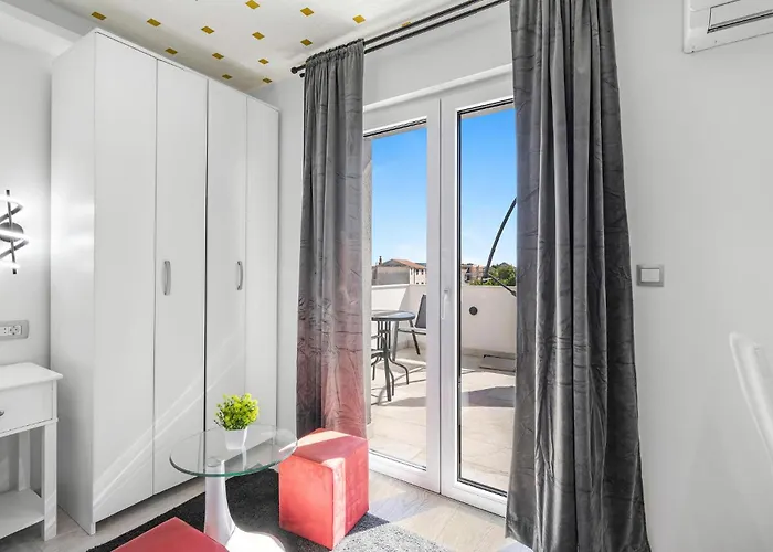 Stunning In * Vodice